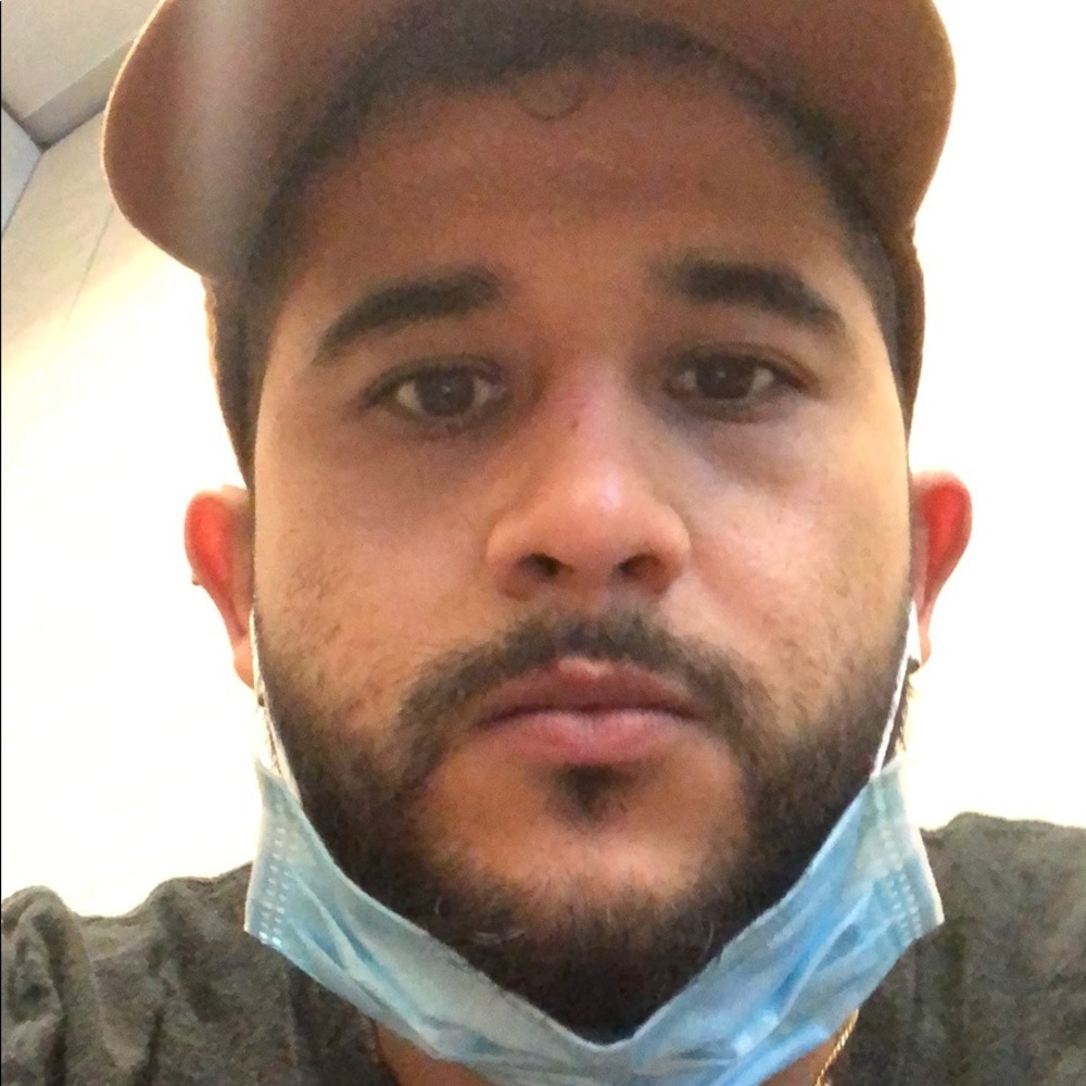 Meet your Posher, Carlos